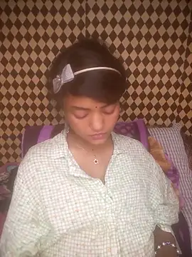 Freakingromance online show from April 15, 2026, 1:37 pm