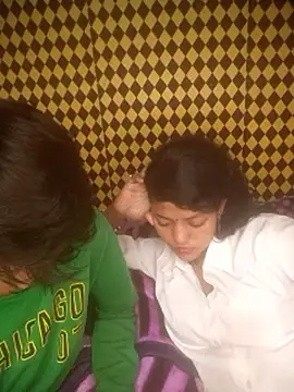 Freakingromance online show from March 12, 2026, 5:50 pm