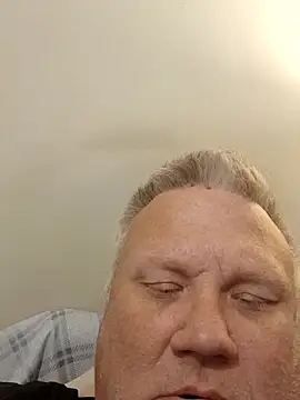 Jbirdb800 online show from November 4, 2025, 12:53 pm