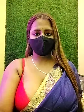 Snapshot of LoveLy-Soneya chatting on April 25, 2026, 2:58 pm LoveLy-Soneya online show from April 25, 2026, 2:58 pm