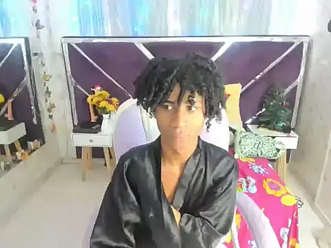 Santy bigcock 01 online show from November 14, 2025, 11:36 am