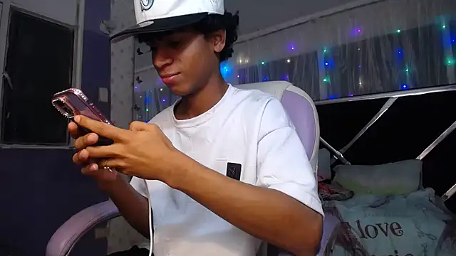 Santy bigcock 01 online show from May 9, 2026, 5:00 am