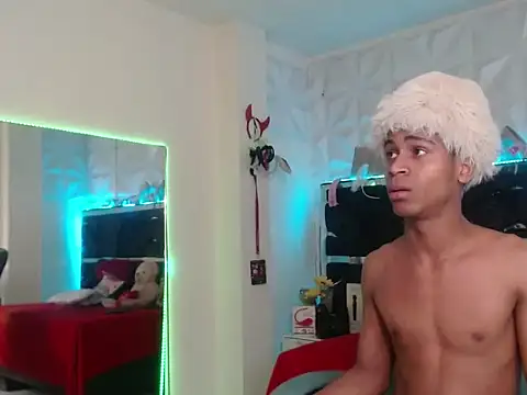 Santy bigcock 01 online show from November 29, 2025, 12:55 am