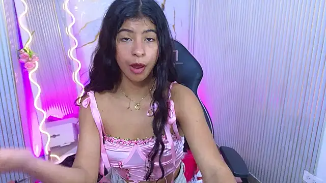 Snapshot of Sandyy_tay chatting on April 19, 2026, 6:10 pm Sandyy tay online show from April 19, 2026, 6:10 pm