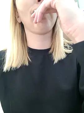 dirty sasha00 online show from June 2, 2026, 9:42 am