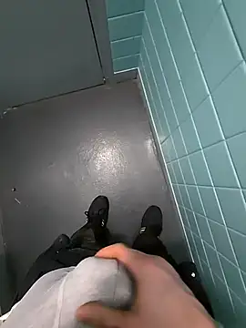 seulementme online show from February 26, 2026, 11:43 am