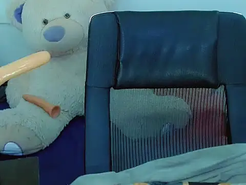 NharaBigCock online show from March 19, 2026, 3:01 pm