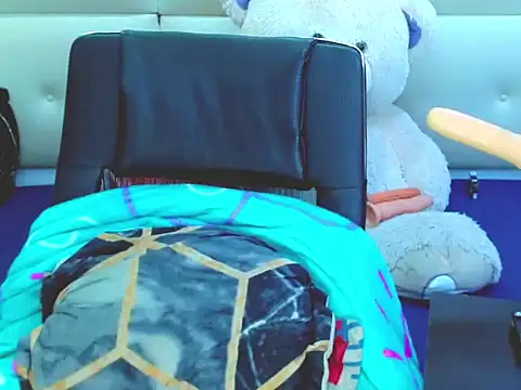 NharaBigCock online show from March 27, 2026, 7:37 pm