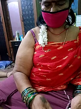 Snapshot of savithasree chatting on November 4, 2025, 6:33 pm savithasree online show from November 4, 2025, 6:33 pm