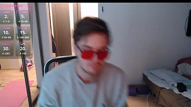 Snapshot of lucky_swimmer chatting on December 4, 2025, 5:56 pm lucky swimmer online show from December 4, 2025, 5:56 pm