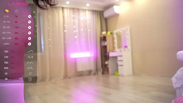 Bananalizzy online show from April 3, 2026, 10:54 am