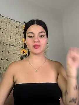 Snapshot of Lorenaa1 chatting on May 2, 2026, 12:05 am Lorenaa1 online show from May 2, 2026, 12:05 am