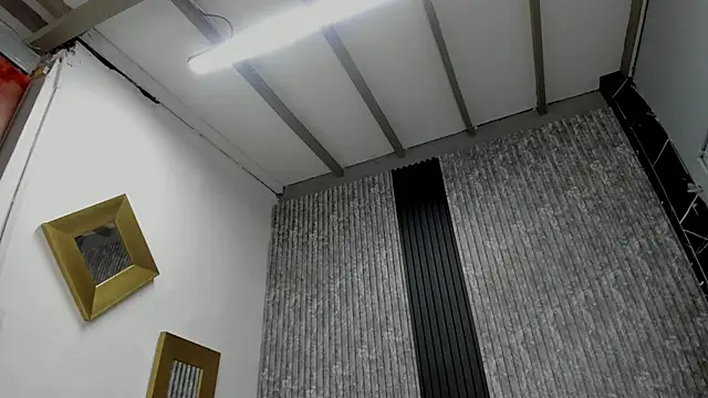 Caitlyn-Joness  online show from November 26, 2025, 7:47 pm