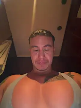 Snapshot of RaySullivan chatting on February 10, 2026, 2:16 pm RaySullivan online show from February 10, 2026, 2:16 pm