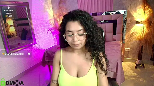 griselle rousse online show from February 18, 2026, 11:12 pm