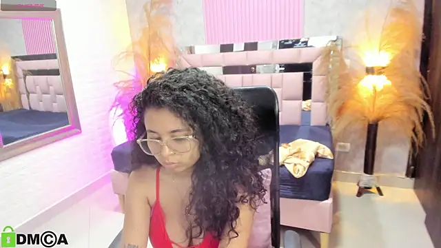 Snapshot of griselle_rousse chatting on December 3, 2025, 7:24 pm griselle rousse online show from December 3, 2025, 7:24 pm