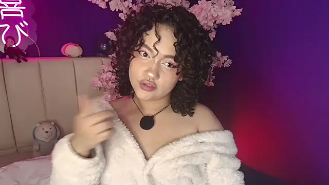 Snapshot of _sarahRose chatting on May 29, 2026, 4:18 am sarahRose online show from May 29, 2026, 4:18 am