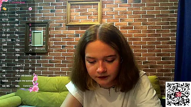 AlissaGerardo online show from November 27, 2025, 12:16 pm