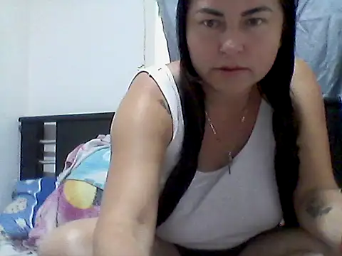 Snapshot of orianaxx01 chatting on January 16, 2026, 6:12 pm orianaxx01 online show from January 16, 2026, 6:12 pm