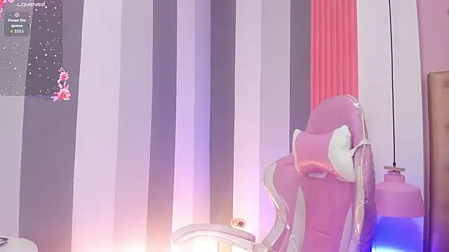 Snapshot of camii_raux chatting on November 9, 2025, 3:32 am camii raux online show from November 9, 2025, 3:32 am