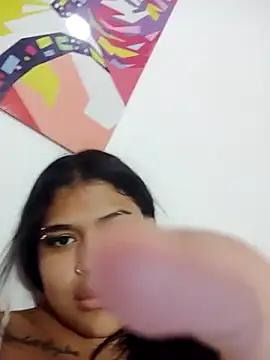 Snapshot of Destroy_princelinda chatting on December 19, 2025, 11:18 pm Destroy princelinda online show from December 19, 2025, 11:18 pm