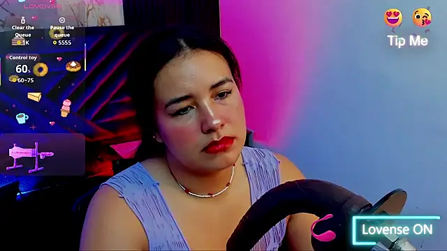 Snapshot of Lalalemoonds chatting on December 4, 2025, 1:21 pm Lalalemoonds online show from December 4, 2025, 1:21 pm