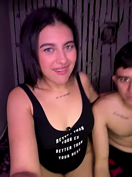 Snapshot of Daffne_Millers chatting on November 9, 2025, 6:28 am Daffne Millers online show from November 9, 2025, 6:28 am