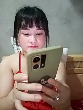 Snapshot of Anngela_18 chatting on November 15, 2025, 3:27 pm Anngela 18 online show from November 15, 2025, 3:27 pm