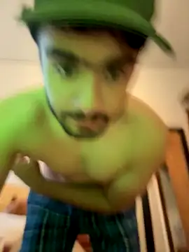 Snapshot of Leoncitooo987 chatting on December 16, 2025, 7:40 pm Leoncitooo987 online show from December 16, 2025, 7:40 pm