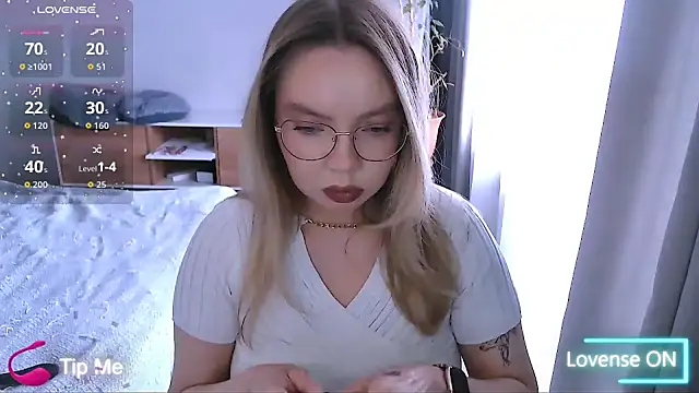 PolinaXXXXJones online show from March 10, 2026, 9:24 am