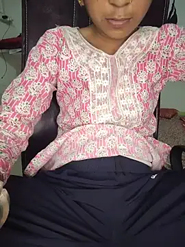Isha kumari 69 online show from May 17, 2026, 4:18 pm