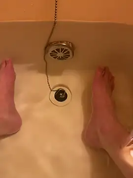 houkeiboy78 online show from April 23, 2026, 10:11 am