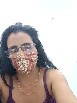 sanjana077 online show from February 25, 2026, 6:08 pm