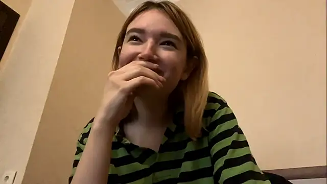 Baby18 shake online show from December 2, 2025, 6:48 am