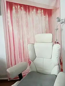 Snapshot of meiNv79 chatting on December 1, 2025, 7:20 am meiNv79 online show from December 1, 2025, 7:20 am