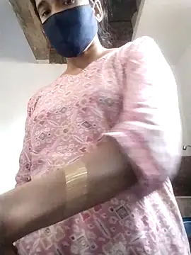 Snapshot of Fast_lady chatting on February 28, 2026, 4:45 am Fast lady online show from February 28, 2026, 4:45 am