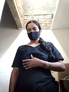 Snapshot of Fast_lady chatting on February 6, 2026, 2:18 am Fast lady online show from February 6, 2026, 2:18 am