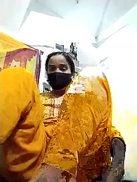 Snapshot of Fast_lady chatting on February 8, 2026, 2:26 pm Fast lady online show from February 8, 2026, 2:26 pm