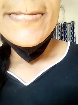 Snapshot of Fast_lady chatting on February 5, 2026, 8:43 am Fast lady online show from February 5, 2026, 8:43 am