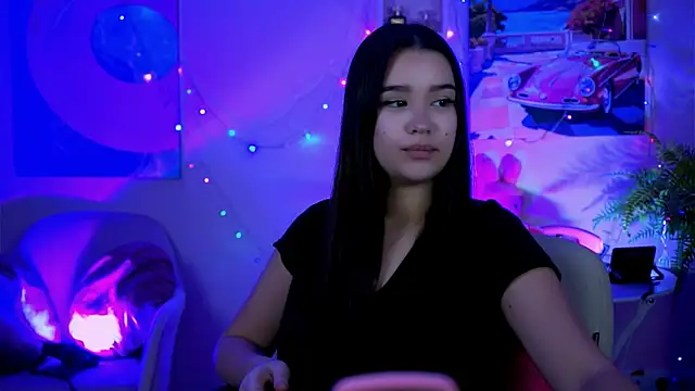 Snapshot of AnnaGarcias_ chatting on November 14, 2025, 12:31 pm AnnaGarcias online show from November 14, 2025, 12:31 pm