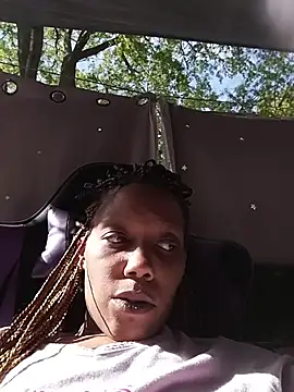 Snapshot of SITHANDRAH chatting on April 3, 2026, 2:01 pm SITHANDRAH online show from April 3, 2026, 2:01 pm