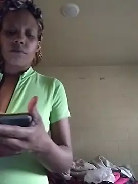 Snapshot of SITHANDRAH chatting on April 13, 2026, 8:57 pm SITHANDRAH online show from April 13, 2026, 8:57 pm