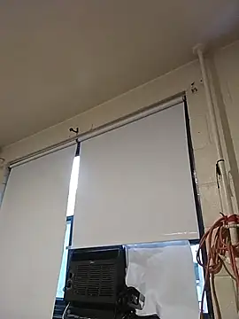 Snapshot of SITHANDRAH chatting on April 7, 2026, 11:01 am SITHANDRAH online show from April 7, 2026, 11:01 am