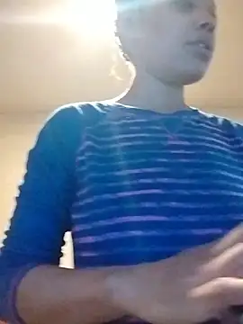 Snapshot of SITHANDRAH chatting on April 15, 2026, 11:38 am SITHANDRAH online show from April 15, 2026, 11:38 am