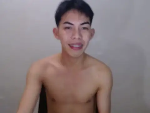 Urhotsilverboy online show from June 21, 2026, 1:06 pm