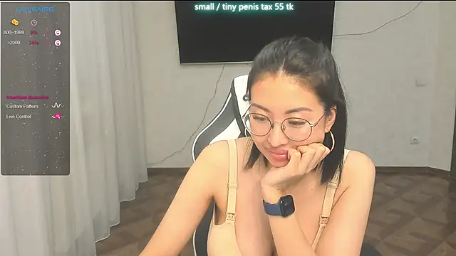 SofiaNour online show from October 20, 2025, 4:18 pm