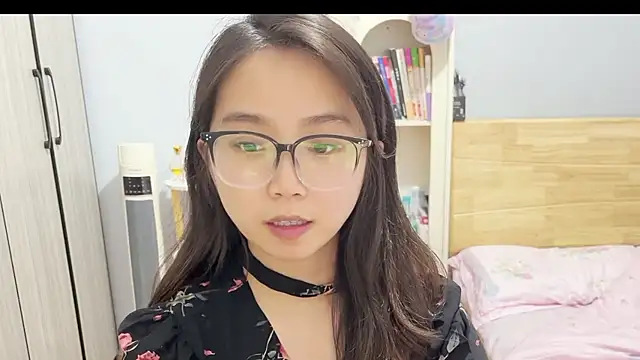 Hmm 0303 online show from February 28, 2026, 3:44 pm