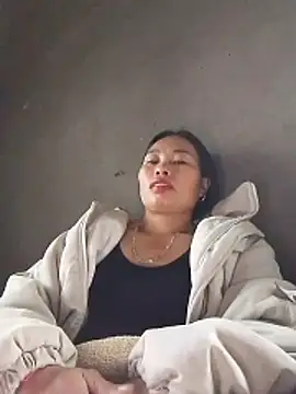 Karen china online show from December 15, 2025, 10:10 am