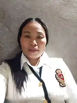 Karen china online show from December 18, 2025, 1:37 pm