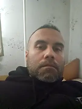 Snapshot of Kreol69 chatting on November 5, 2025, 3:15 pm Kreol69 online show from November 5, 2025, 3:15 pm